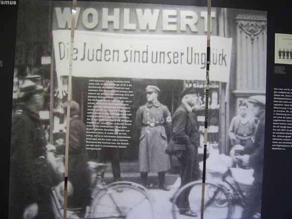 "Rassenwahn"